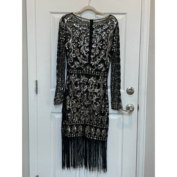 Unique Vintage Long Sleeve Flapper Sequins Dress Sz M Silver and Black - Picture 2 of 3